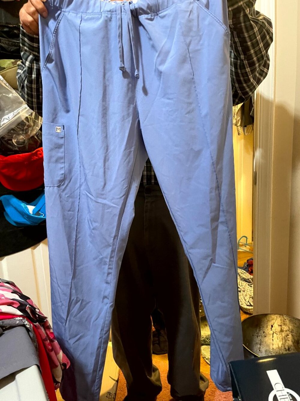 MAEVN PALE BLUE SCRUB PANTS SIZE LARGE BAND TWISTED OTHERWISE MINT CONDITION